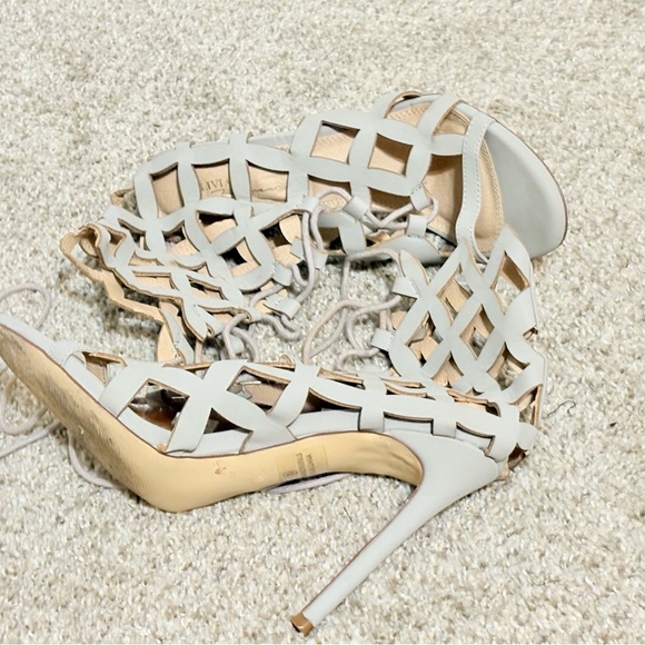 Cream High Heels with Stiletto Heel and Lattice Design - Picture 4 of 8